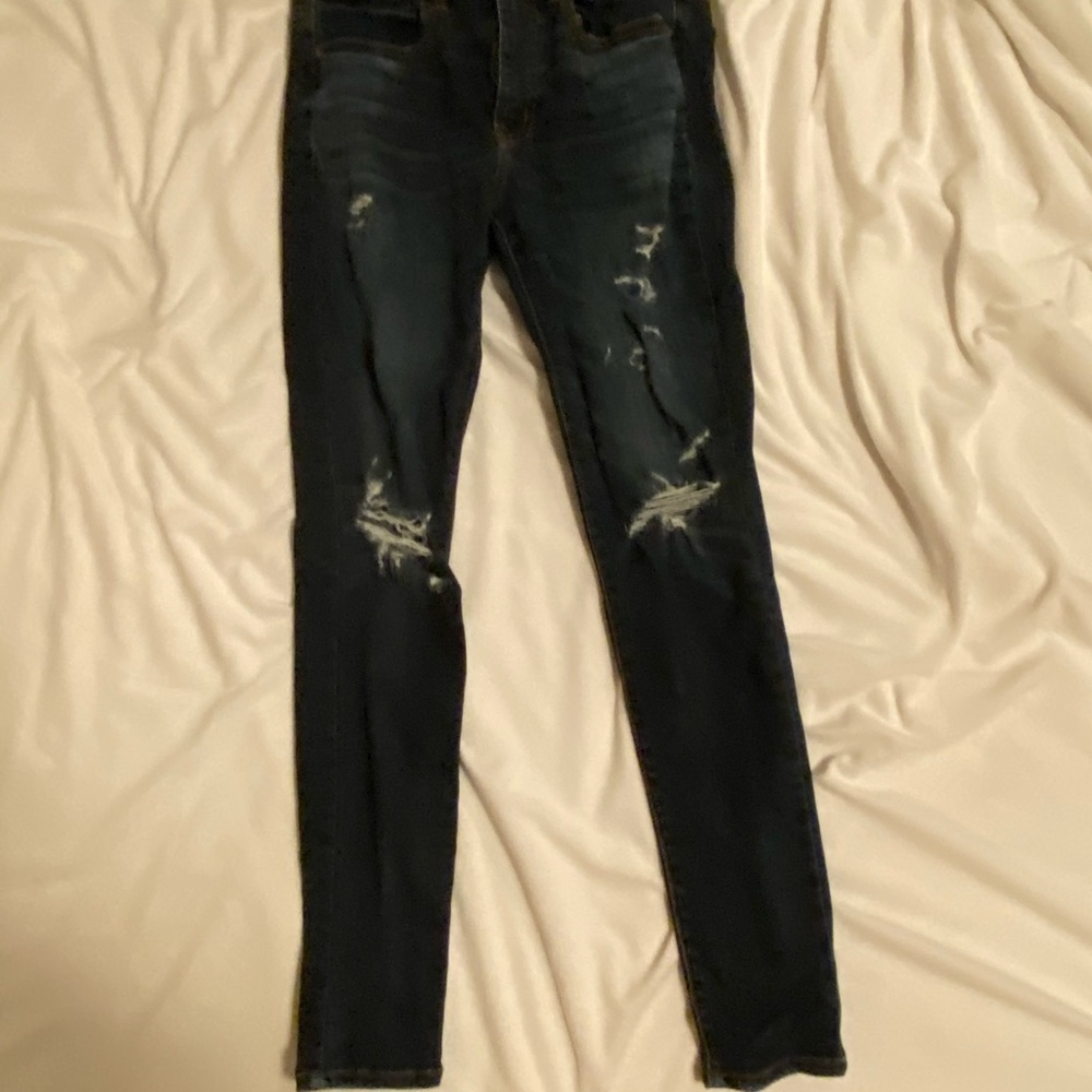 50+% OFF ORIG American Eagle Ripped Jeans